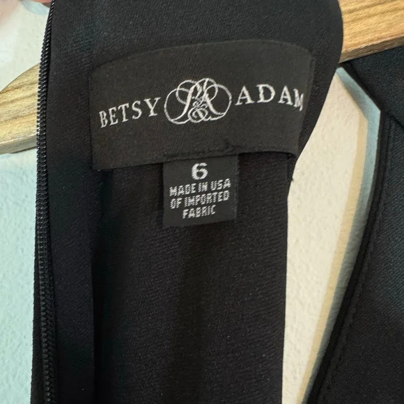 BETSY & ADAM Mariana Short Halter Crepe & Velvet Slit Cocktail Dress Black 6 - Picture 6 of 8